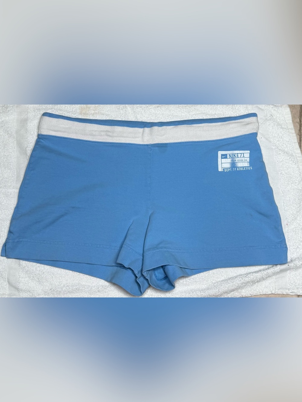 Nike Y2K Blue Athletic Shorts Women’s Low Rise Activewear